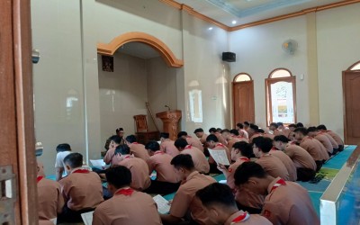 Istighotsah Kelas 12: Mendekatkan Diri kepada Allah SWT dan Memperkuat Iman